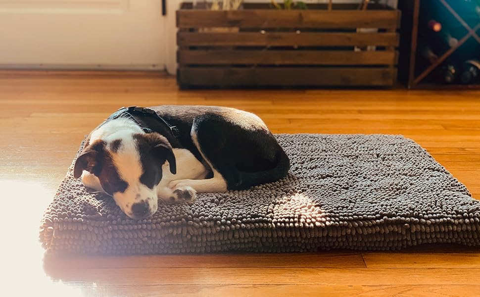 Подушка для собак DGS Dirty Dog Cushion, сіра, 78 x 55 см