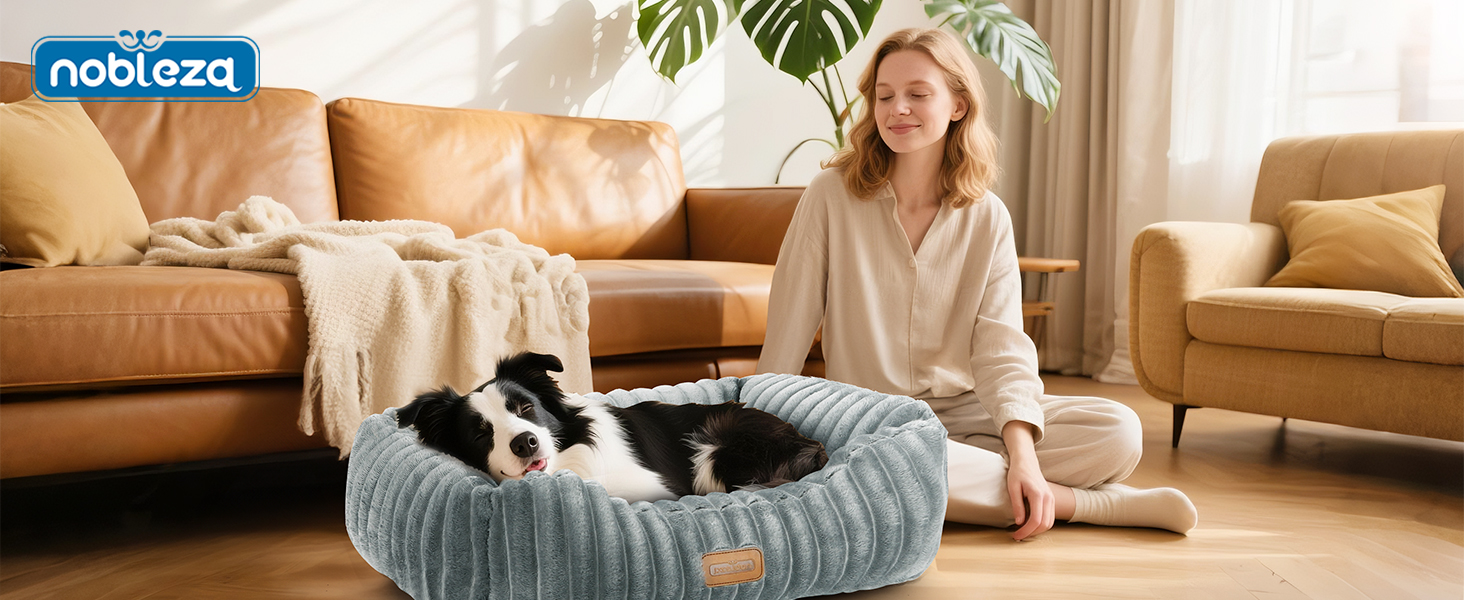 Ліжко для собак Nobleza, 65x55x20 см, сіре, з м'якою піною, знімний чохол, неслизьке дно