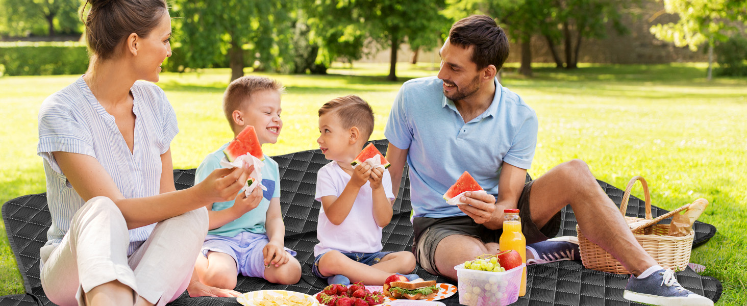 Захист для автосидіння для собак JOEJOY, 135 x 144 см, чорний. Водонепроникний, стійкий до подряпин, з боковим захистом та віконцем. Підходить для авто, мінівена, SUV.