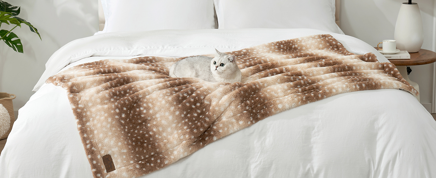 Водонепроникний коврик для тварин, штучне хутро, 75x100 см, коричневий, з принтом оленя