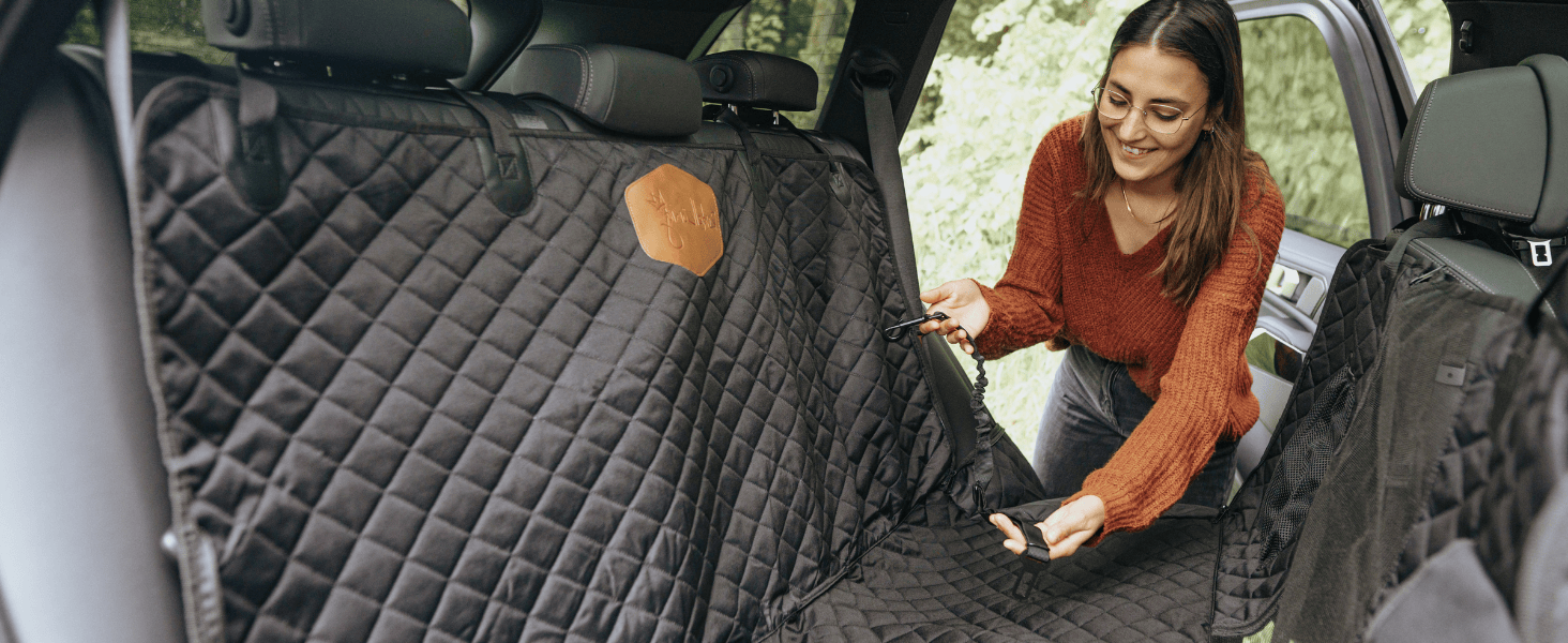 Автомобільний ремінь безпеки для собак Rudelkönig - регульований, чорний