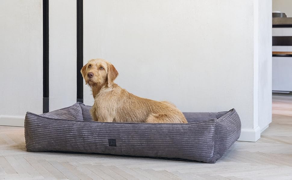 Крісло-лежанка для собак Lotte Ribbed, коричневе, 65x60x20 см