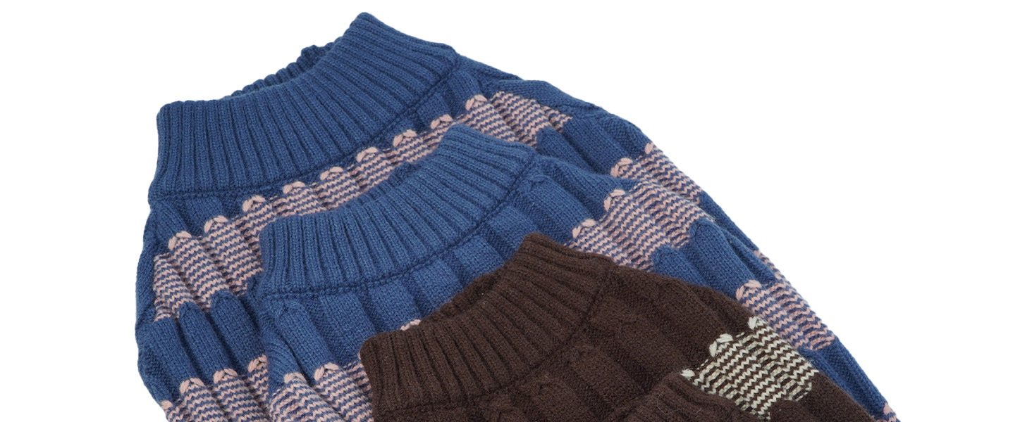 Теплий зимовий пуловер для собак маленьких порід з отвором для повідка, з малюнком 