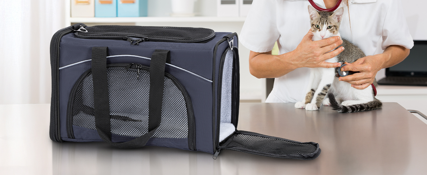 Транспортна переноска для собак та котів Petfit, чорна. Ідеальна для подорожей літаком, автомобілем або поїздом. Підходить для маленьких собак та котів.