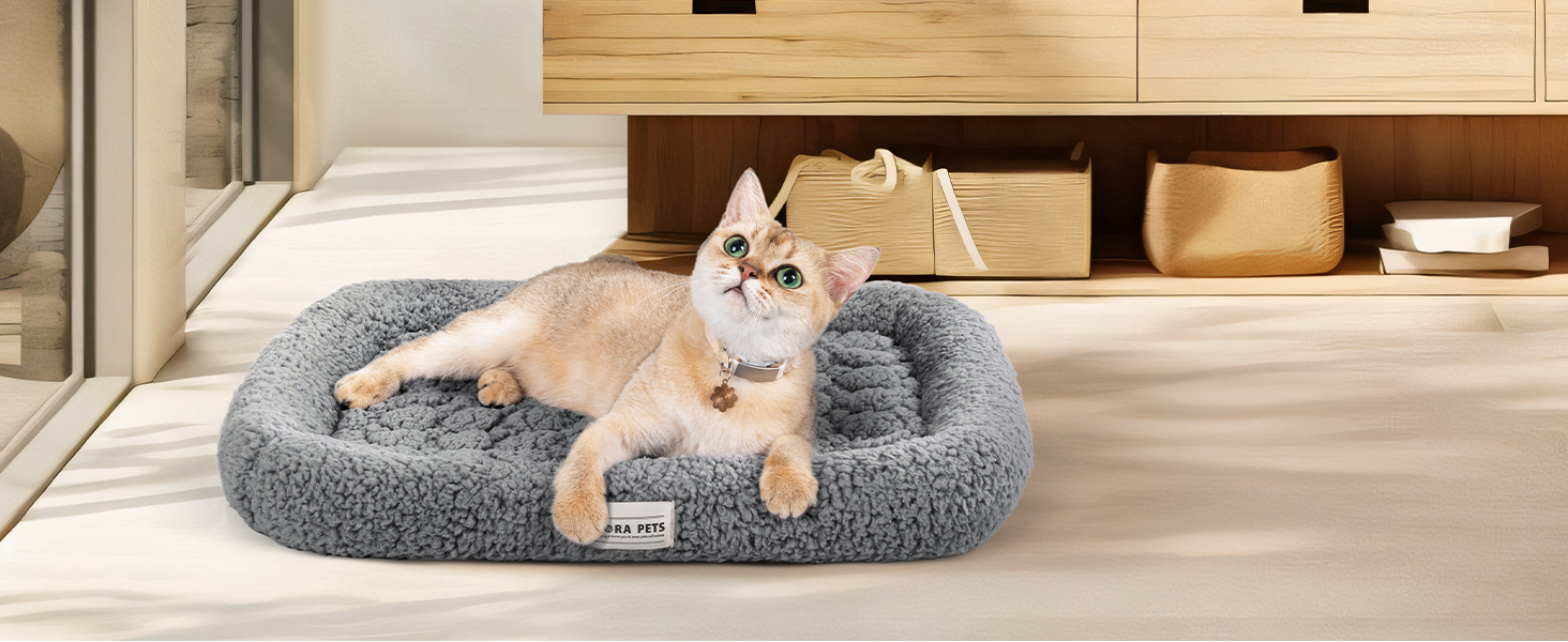 Самогріюча котяча лежанка Mora Pets: тепла, м'яка, 52x58 см, сіра