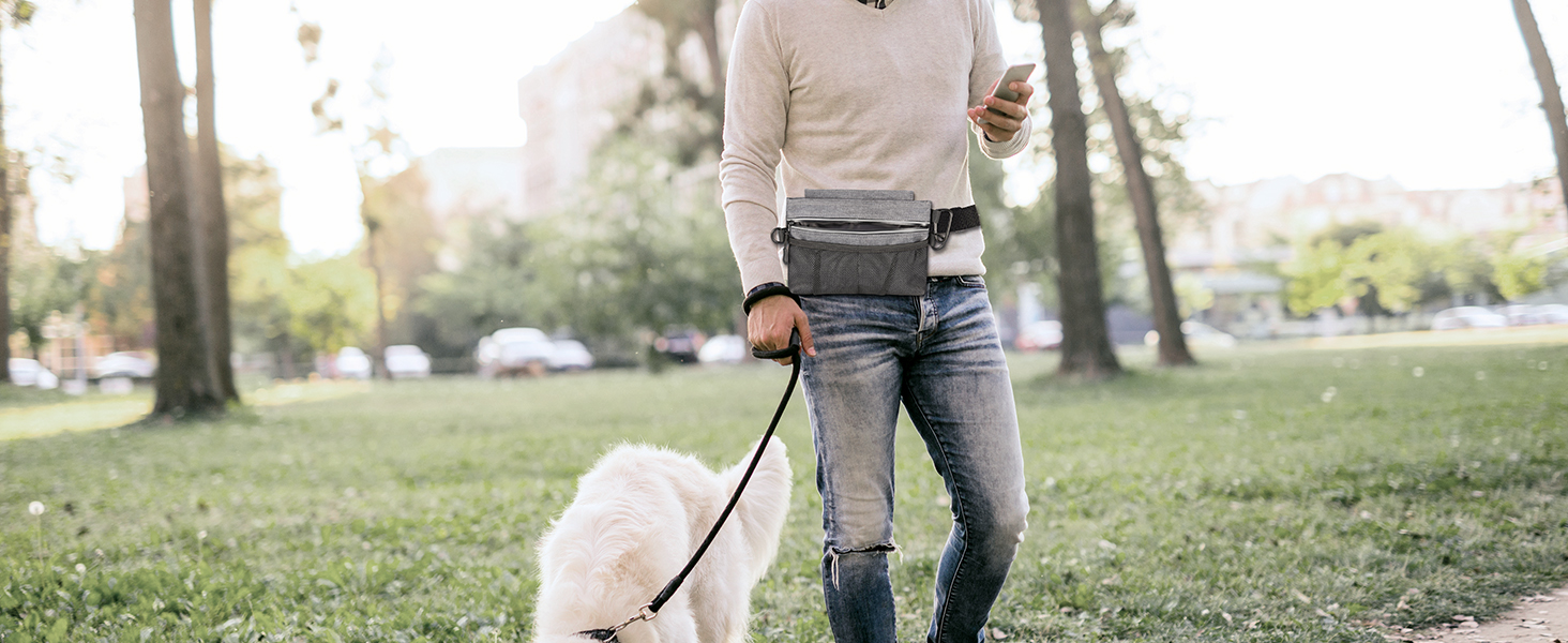 Сумка для ласощів для собак Brifit з магнітною застібкою, для тренувань, з регульованим поясом, знімною внутрішньою кишенею та дозатором для відходів, 22 x 19 x 3 см