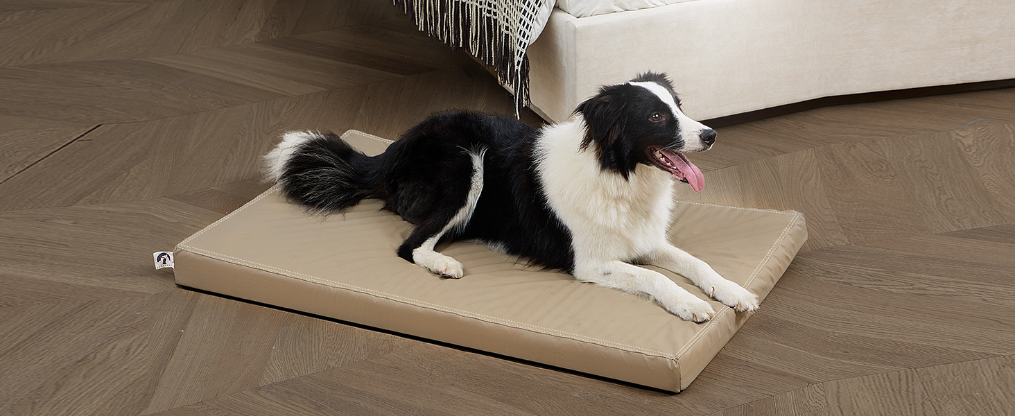 М'яке ортопедичне ліжко для собак середніх порід, коричневе, з антиковзким покриттям, з штучної шкіри, миється, розмір 83 x 55 x 7 см