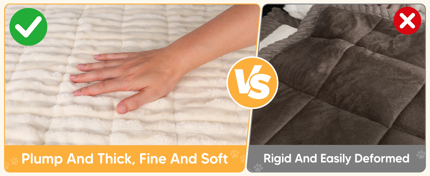 Плед на диван для собак, фланелевий, 70 x 180 см, бежевий. М'який, зручний, антиковзаючий, для захисту дивана від шерсті та бруду. Можна прати в машині.