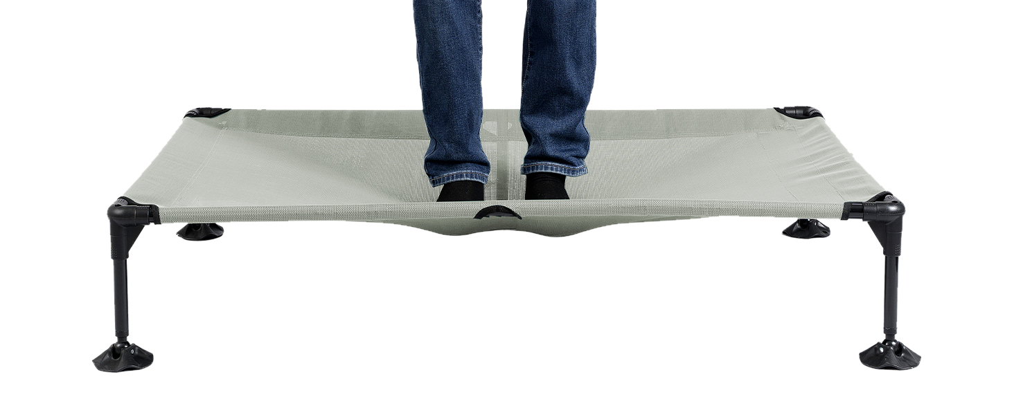 Лежанка для собак Snagle Paw з дахом, підвищене ліжко - стабільне собаче ліжко з антиковзкими ніжками, широка тінь - водонепроникна для великих собак в приміщенні/на вулиці, кемпінг та сад (Сірий, L106 x B76 x H84 см)