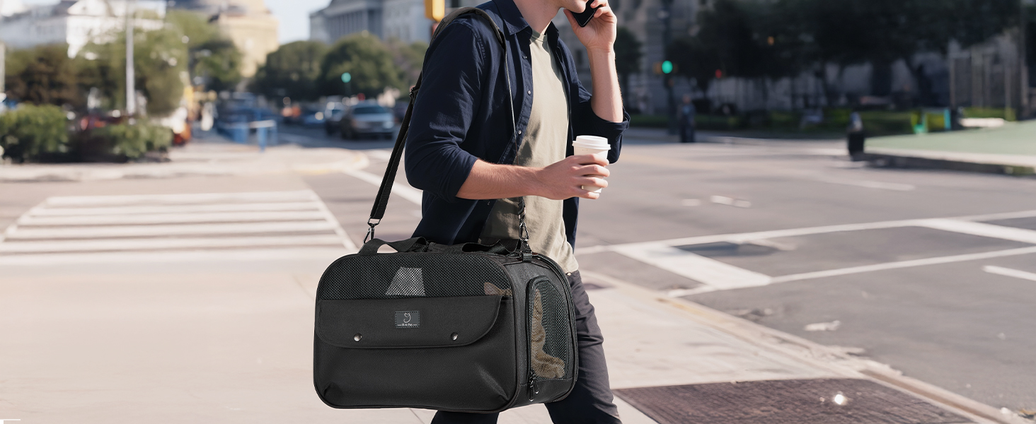 Транспортний бокс для котів та собак 4 PET - для кабіни літака/автомобіля, легкий, з безпечними пряжками та сіткою, чорний