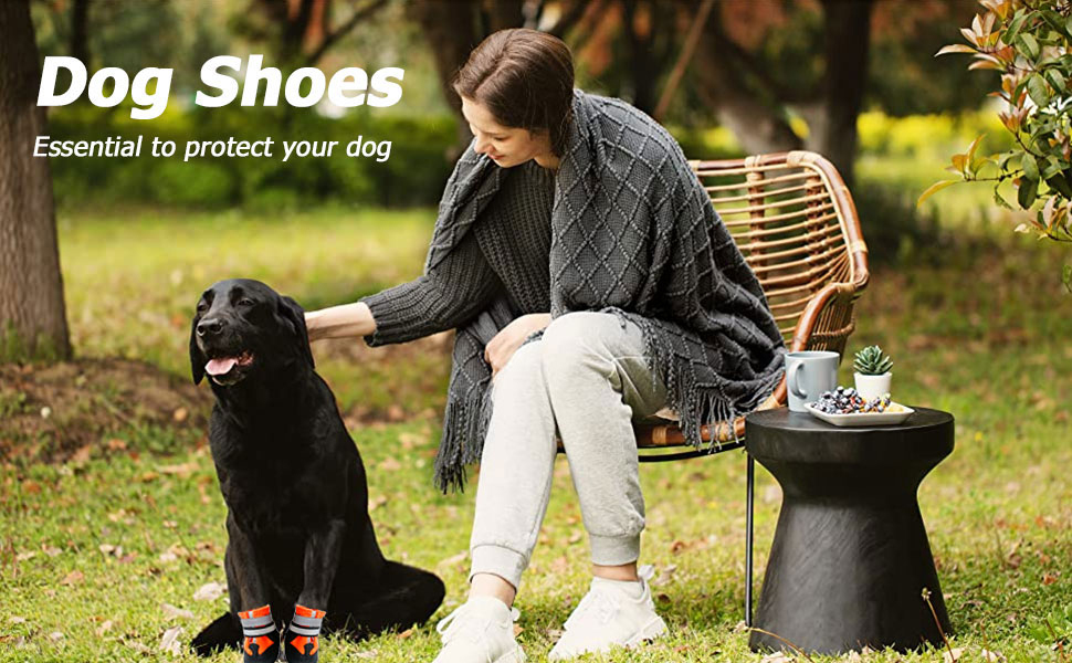 Водонепроникні чоботи для собак, 4 шт. Антиковзкі чоботи для собак з відбиваючим ремінцем, дощовики для собак, захист лап для малих, середніх та великих собак (S, Помаранчевий)